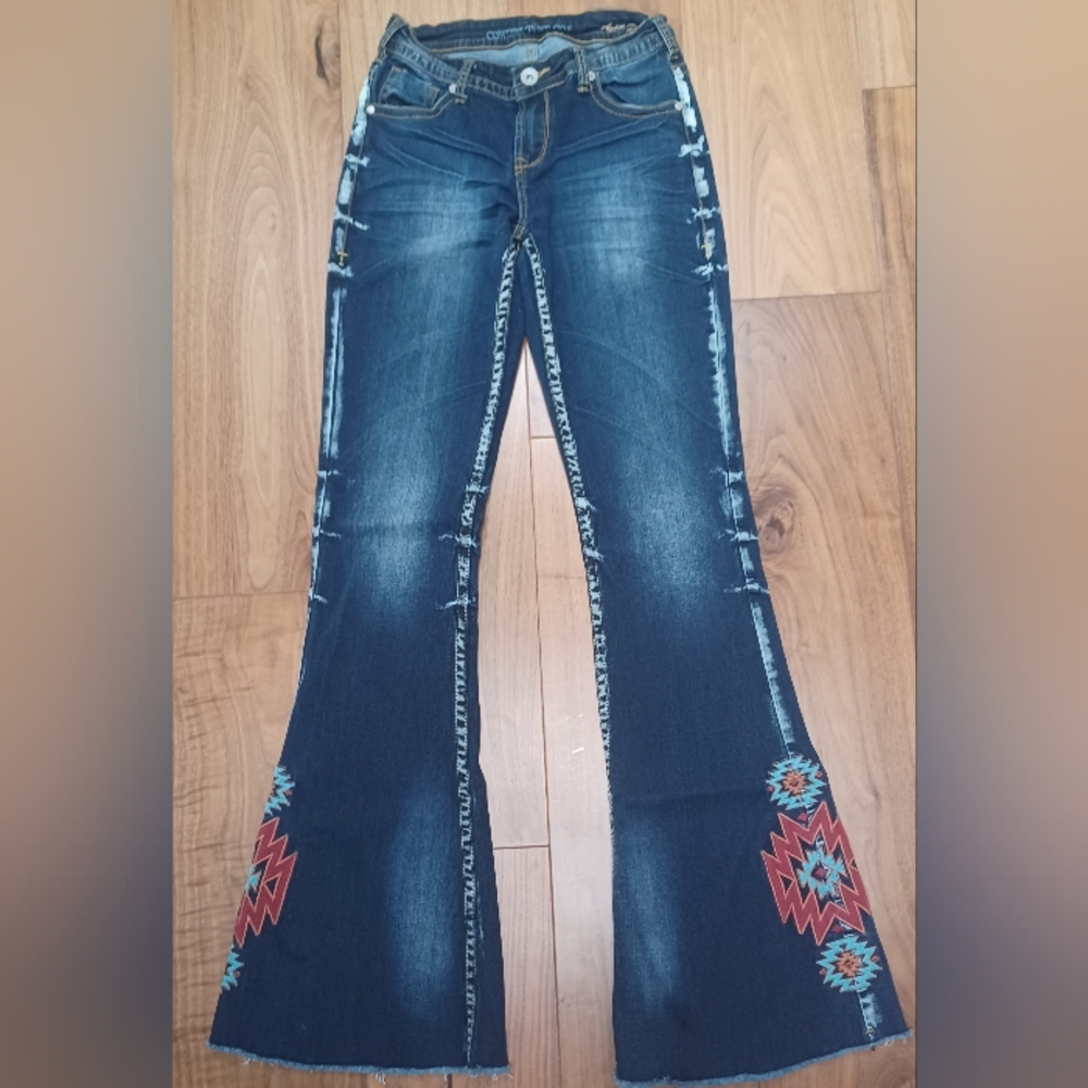 🐎🩵❤️🧡RARE! Cowgirl Tuff Flare Aztec Rocks Jeans 26x35